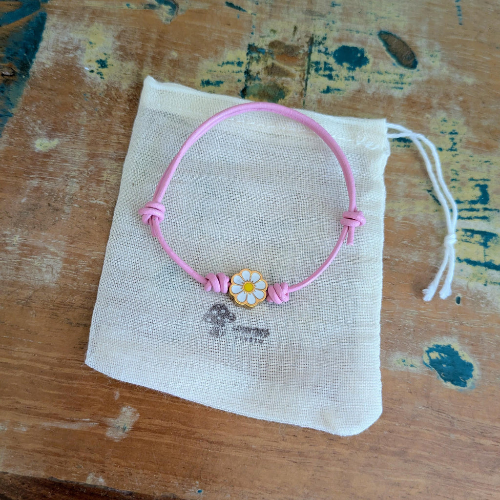 Daisy Bracelet, Slide adjustable country daisy bracelet