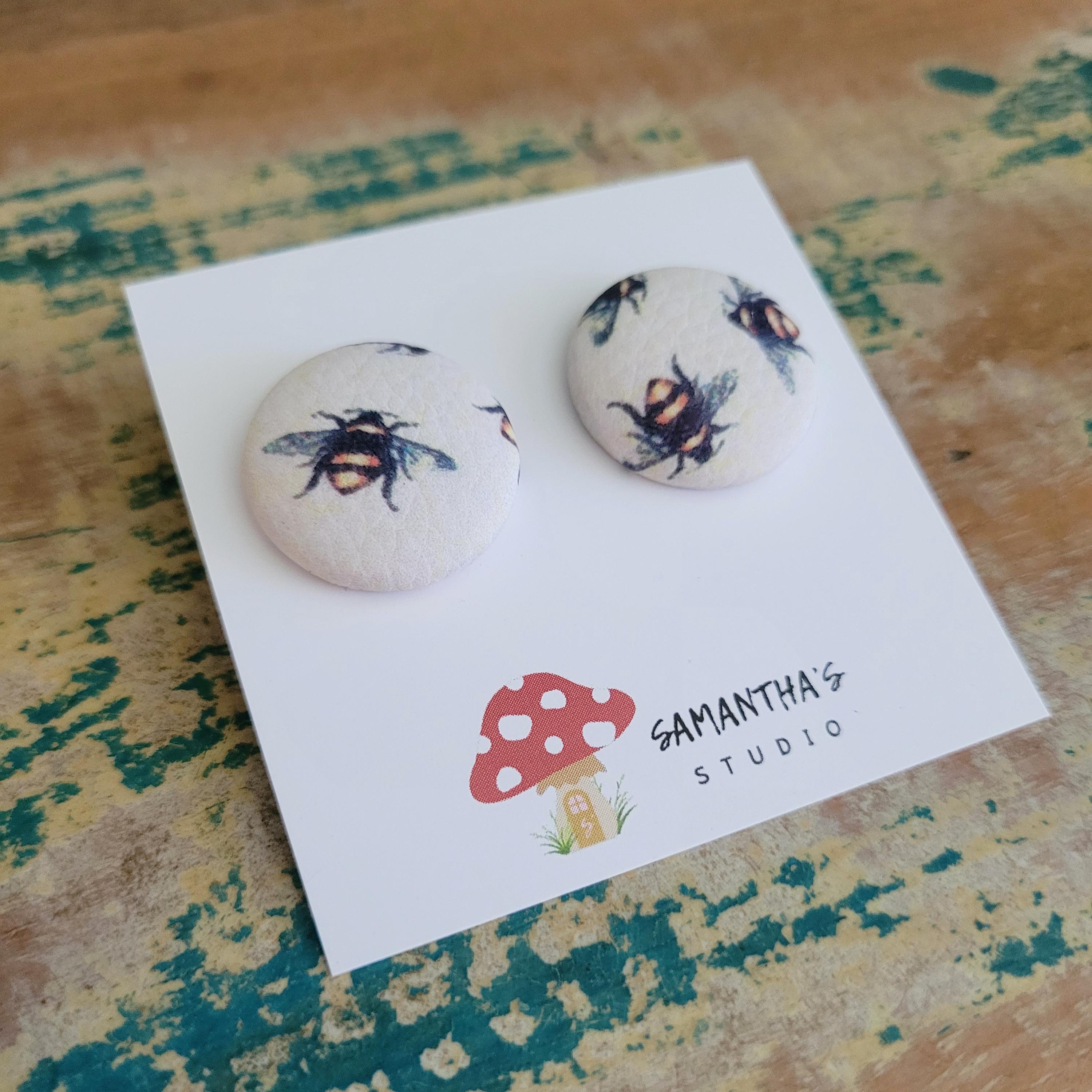 Bee Button Stud earrings