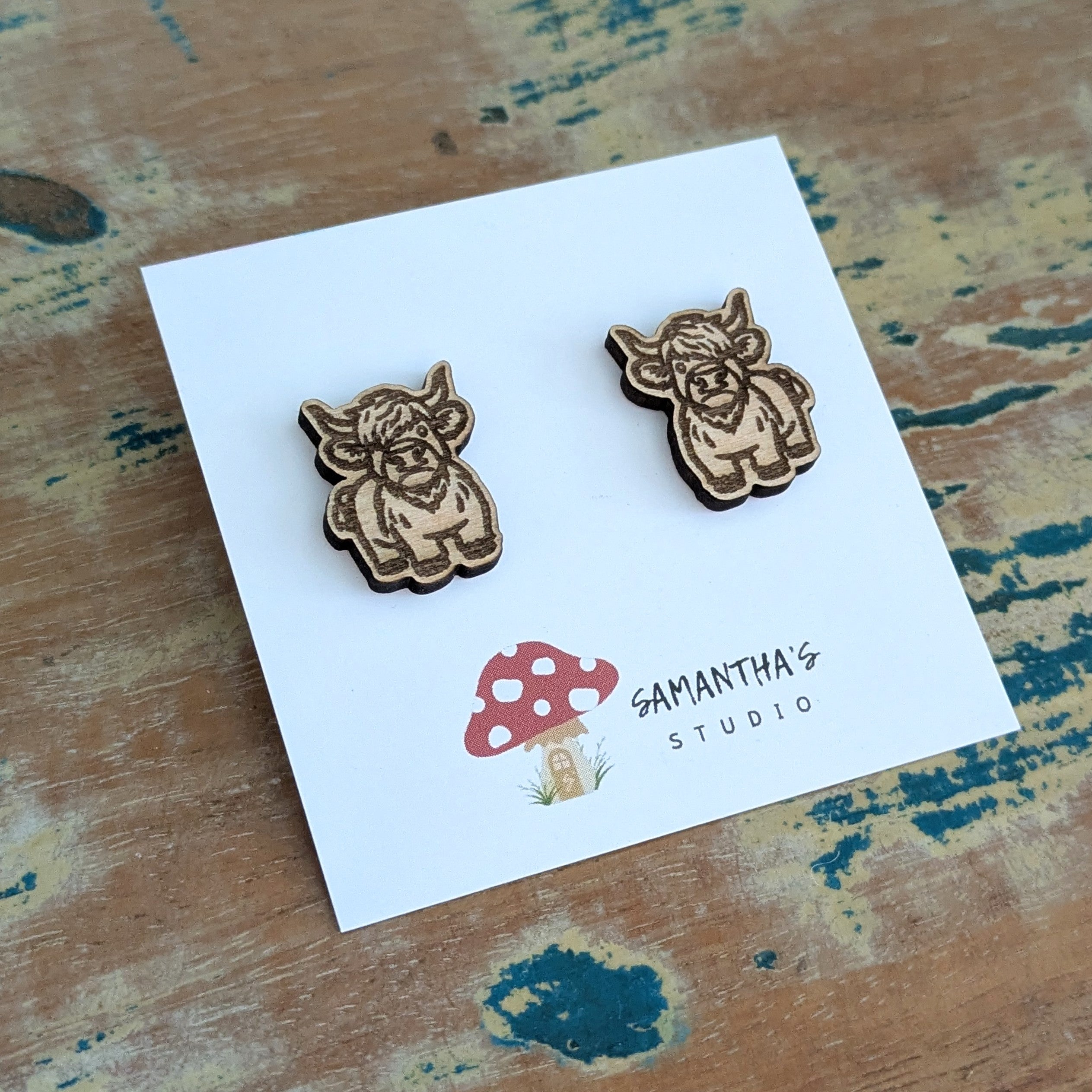 Highland Cow Stud earrings
