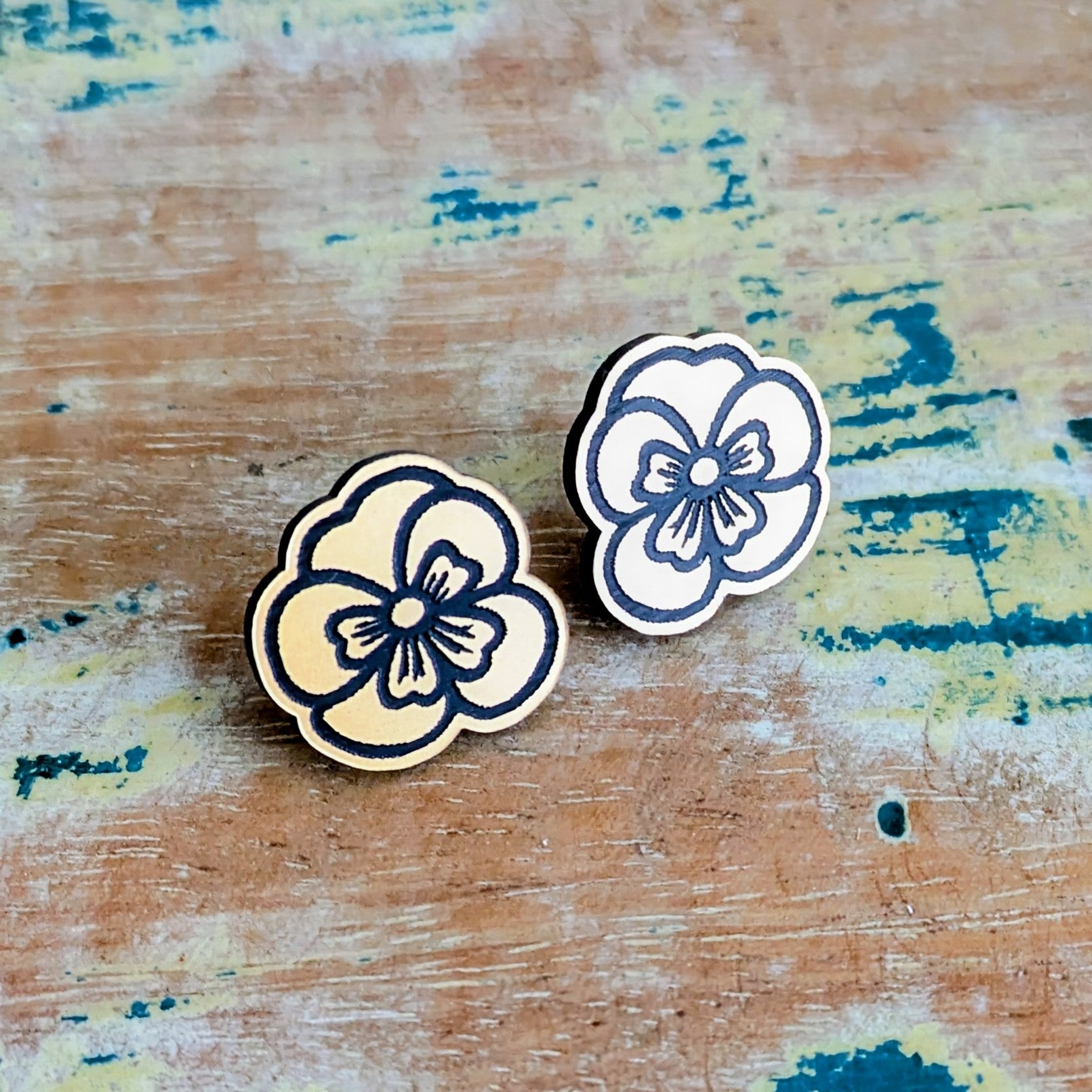 Pansy Acrylic Stud Earrings