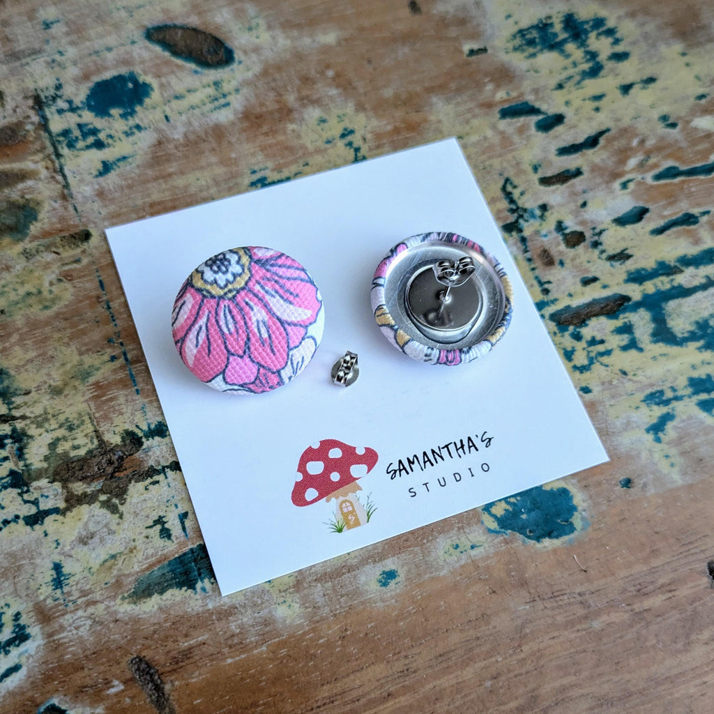 Lots of flowers button stud earrings