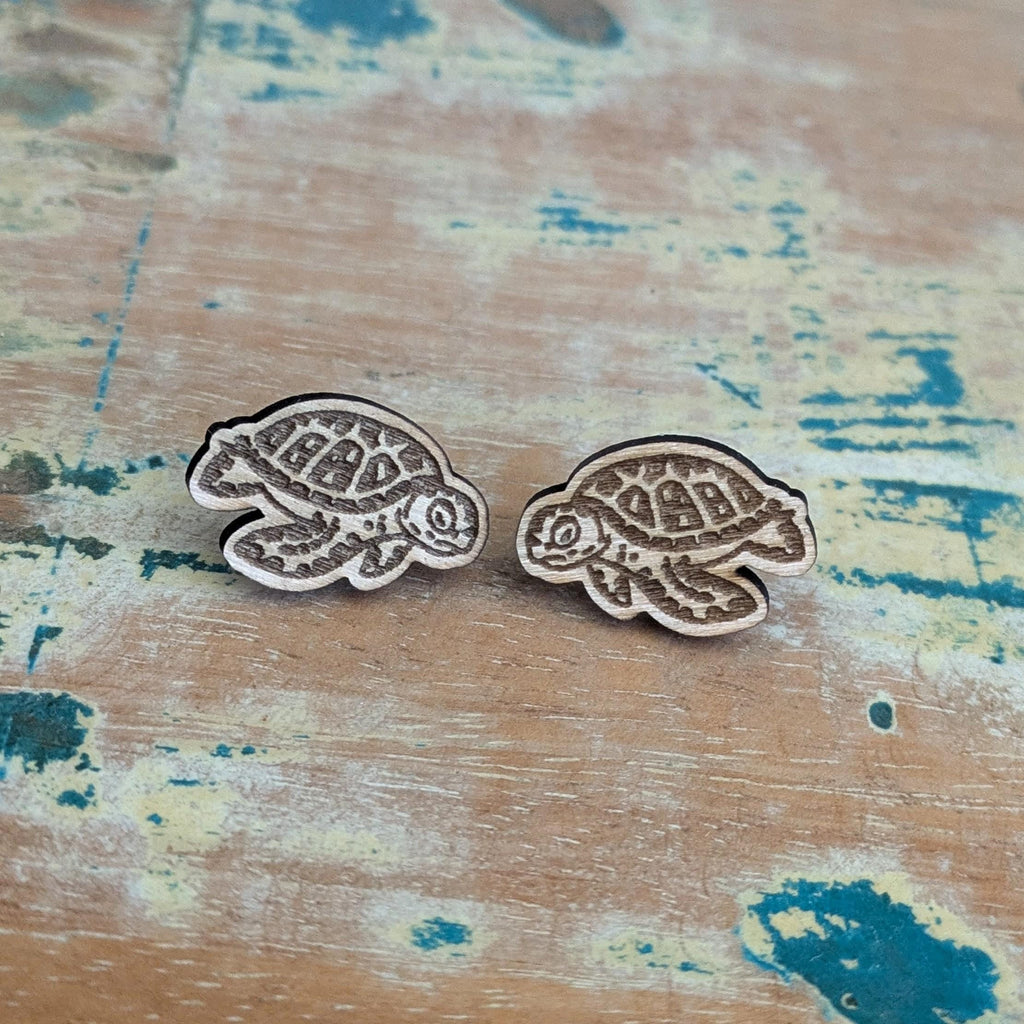 Turtle stud earrings