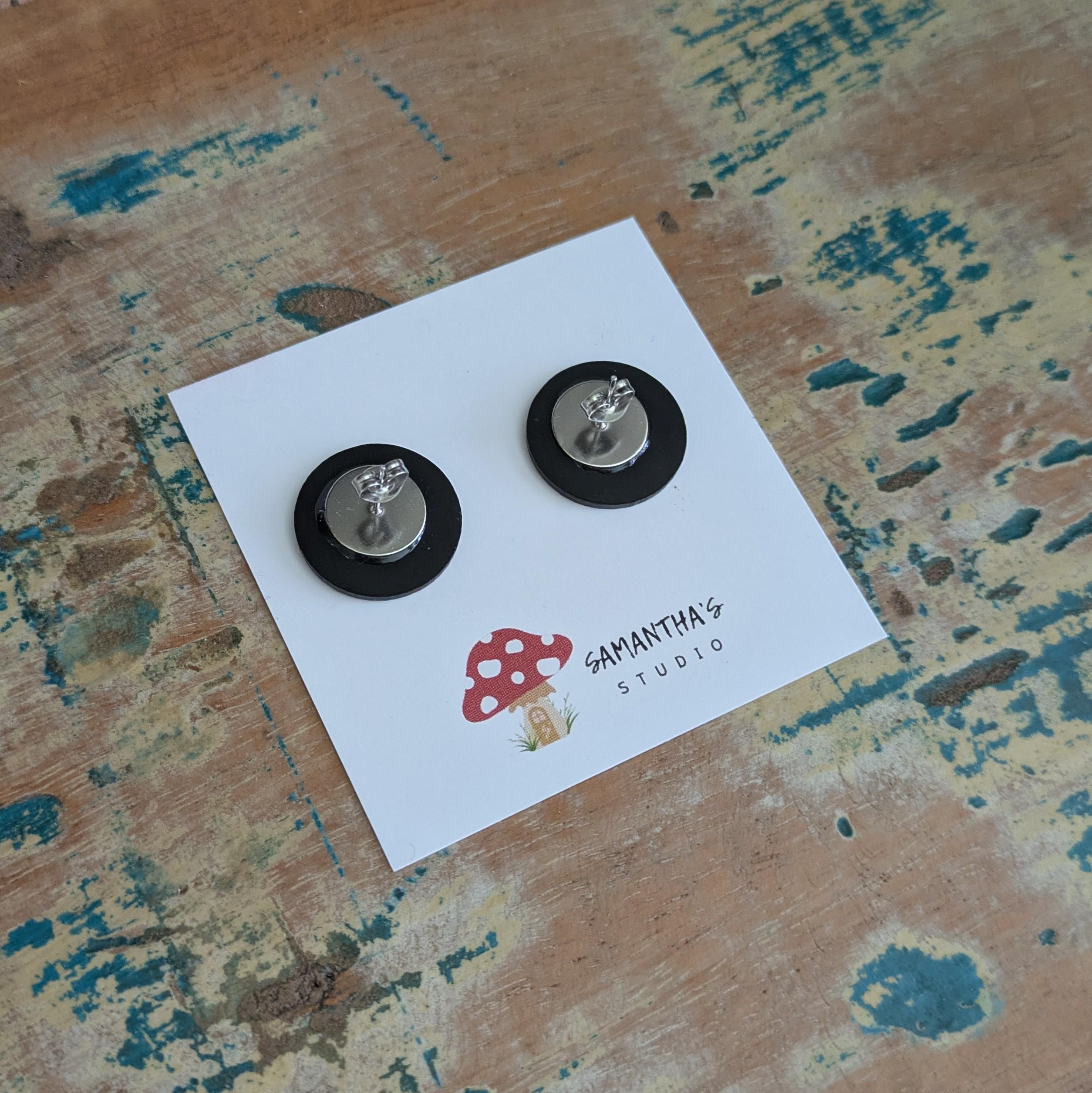 Running Acrylic Stud Earrings