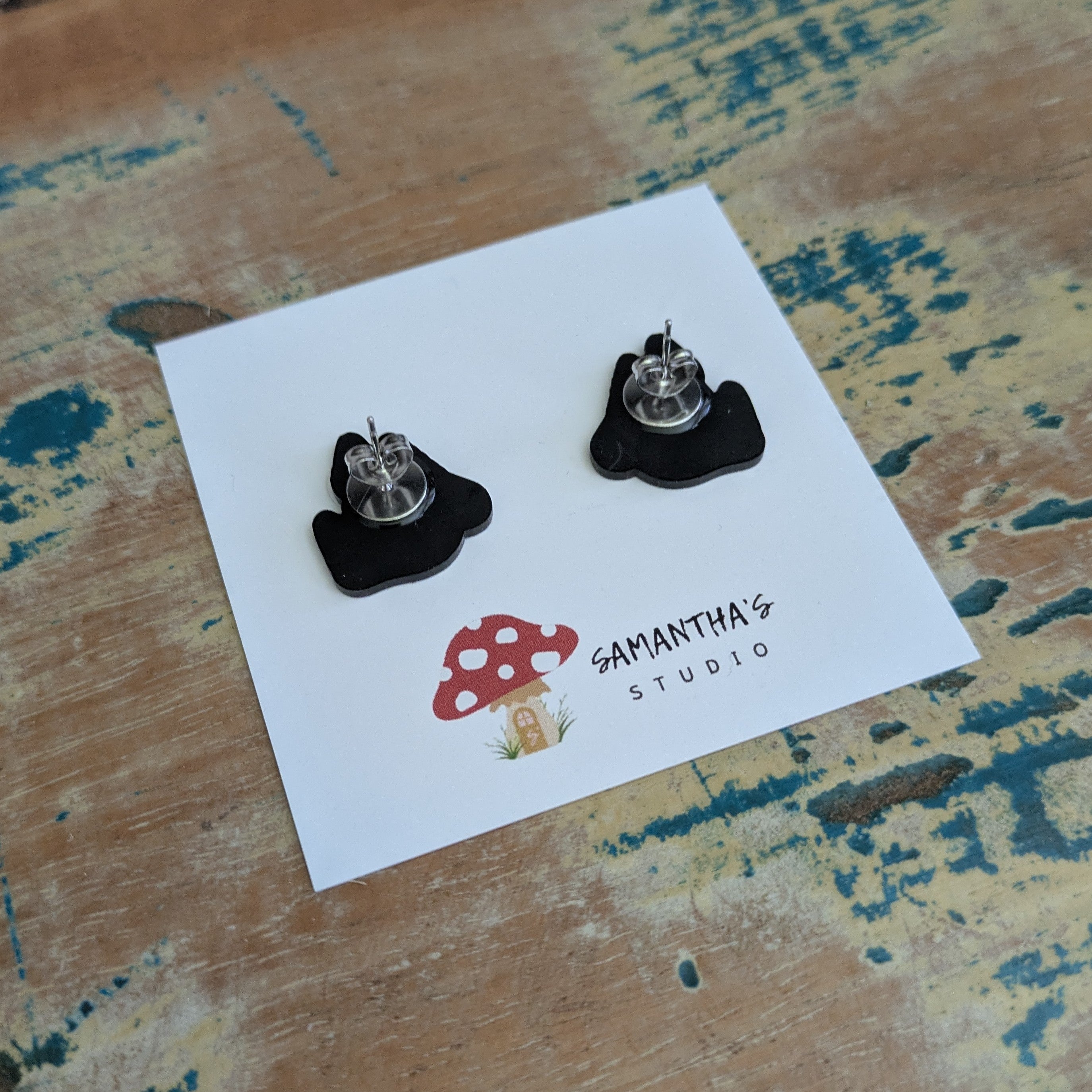 Running Shoes Acrylic Stud Earrings