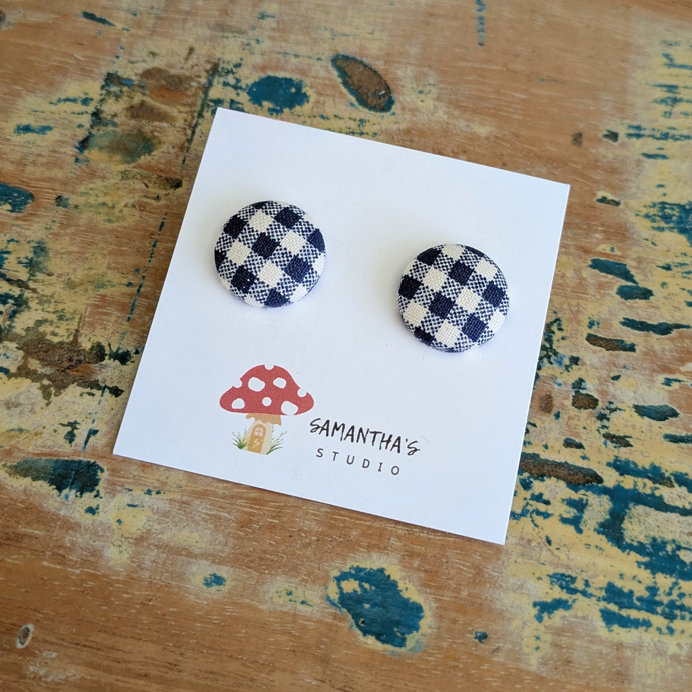Gingham Button stud earrings