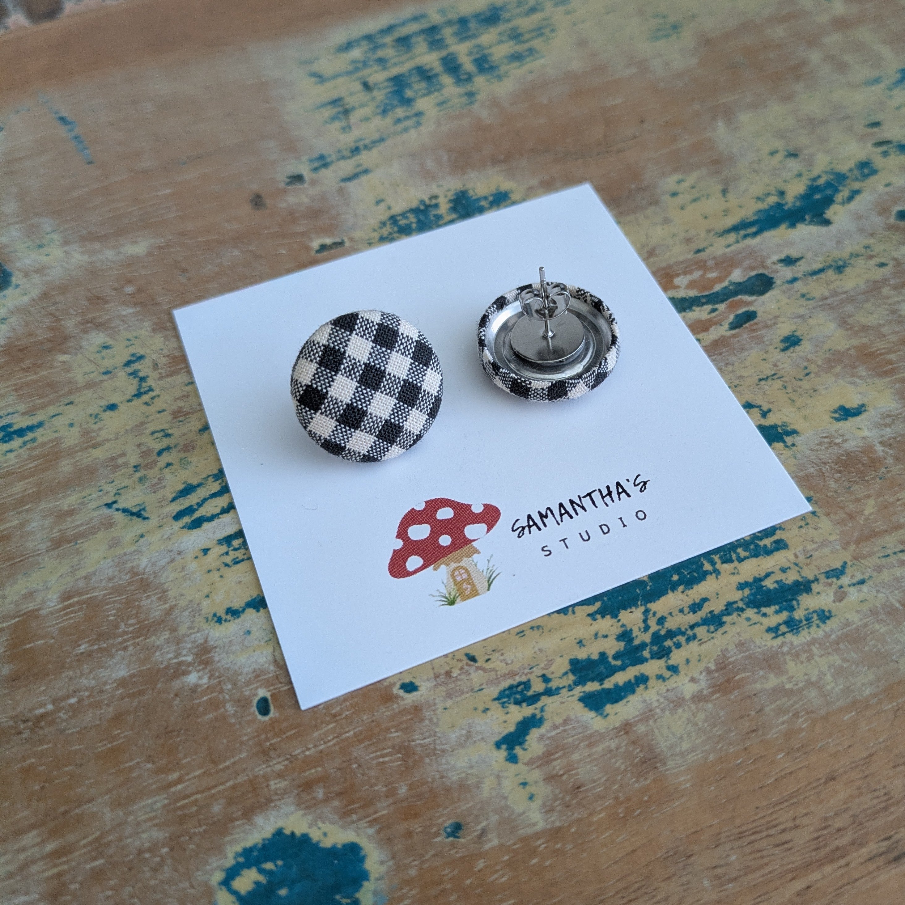 Gingham Button stud earrings